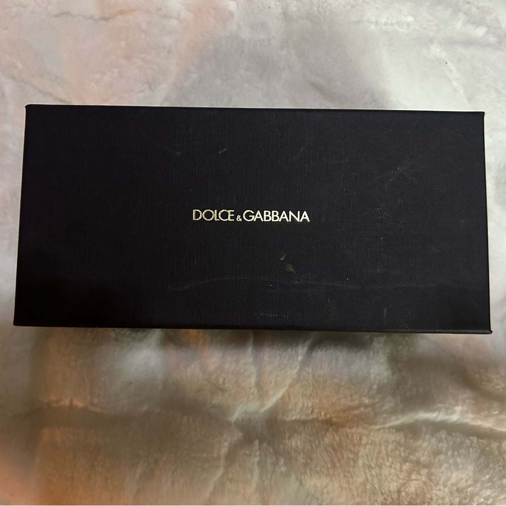 Dolce and Gabbana box